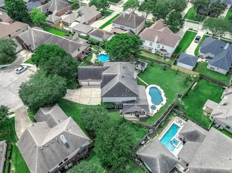 2610 Clay Creek Court Pearland TX 77581