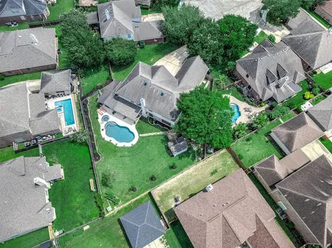 2610 Clay Creek Court Pearland TX 77581