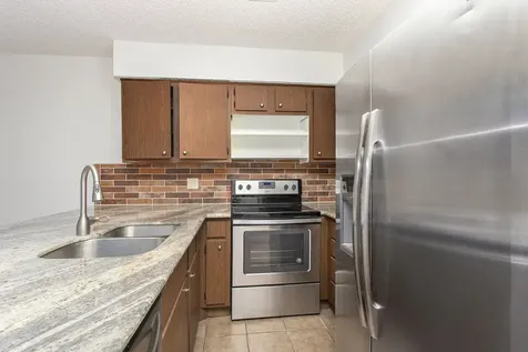 11625 Lakeside Park Drive Houston TX 77077