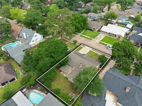995 Curtin Street Houston TX 77018