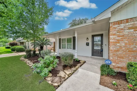 995 Curtin Street Houston TX 77018