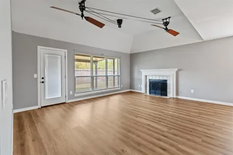 3904 Ivywood Drive Pearland TX 77584
