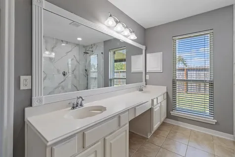 3904 Ivywood Drive Pearland TX 77584
