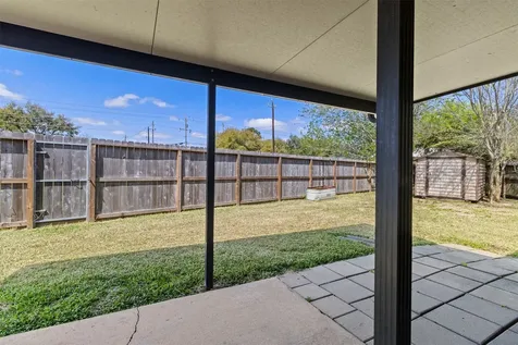 3904 Ivywood Drive Pearland TX 77584