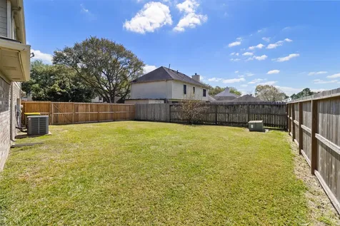 3904 Ivywood Drive Pearland TX 77584