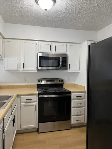 812 Jefferson Avenue D Cleveland TX 77327
