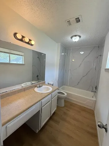 812 Jefferson Avenue D Cleveland TX 77327