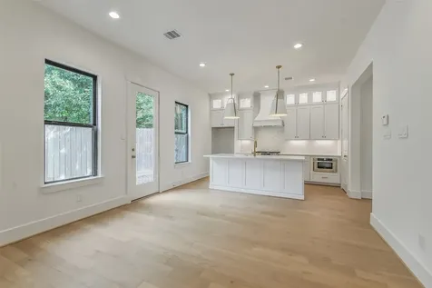 1114 Pearlwood Drive Houston TX 77008