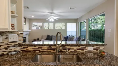 10 Owls Cove Place The Woodlands TX 77382