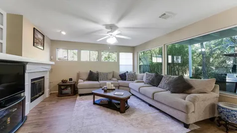 10 Owls Cove Place The Woodlands TX 77382