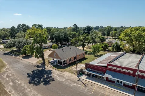 236 S Main Street Grapeland TX 75844