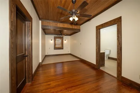 236 S Main Street Grapeland TX 75844