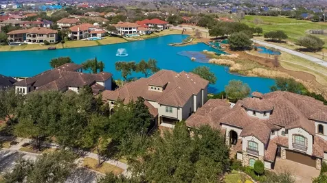 22 Sunset Park Lane Sugar Land TX 77479