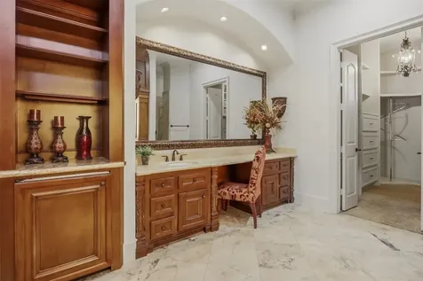 22 Sunset Park Lane Sugar Land TX 77479