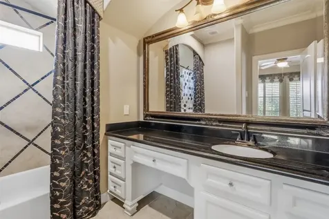 22 Sunset Park Lane Sugar Land TX 77479