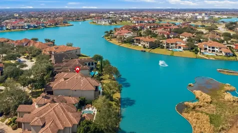 22 Sunset Park Lane Sugar Land TX 77479
