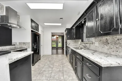5001 Glenhaven Drive Baytown TX 77521