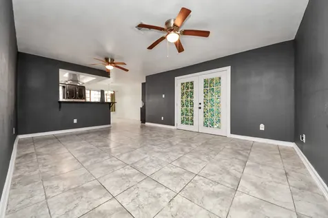 5001 Glenhaven Drive Baytown TX 77521