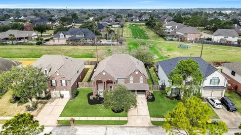 3612 W Pine Orchard Drive Pearland TX 77581