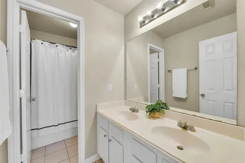 3612 W Pine Orchard Drive Pearland TX 77581