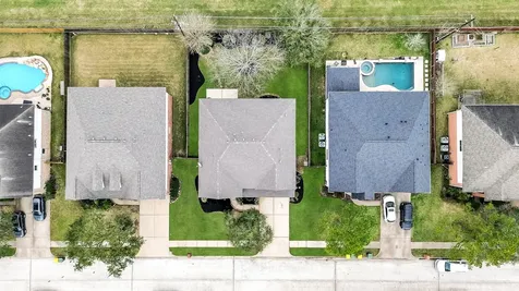 3612 W Pine Orchard Drive Pearland TX 77581