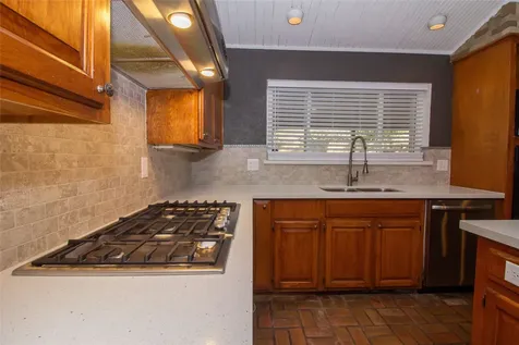 7 Woody Creek Drive A Conroe TX 77301