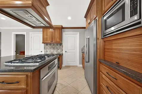 903 Sugarfield Court Sugar Land TX 77498