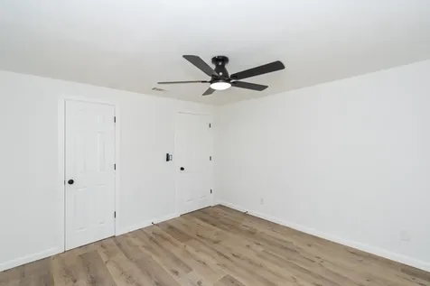 211 W South Street Alvin TX 77511