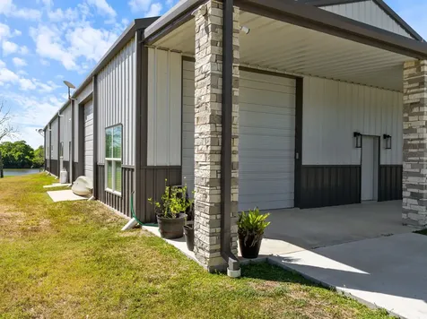 174 County Road 243 Bay City TX 77414