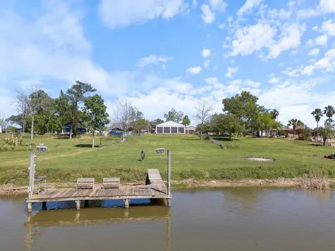 174 County Road 243 Bay City TX 77414