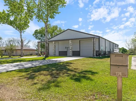174 County Road 243 Bay City TX 77414