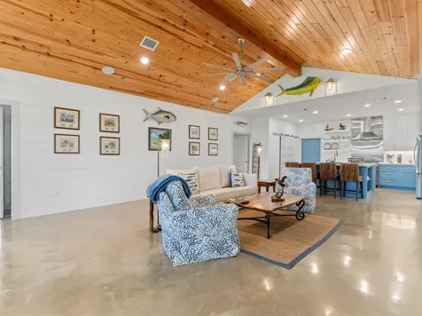 174 County Road 243 Bay City TX 77414