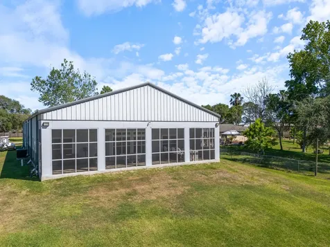 174 County Road 243 Bay City TX 77414