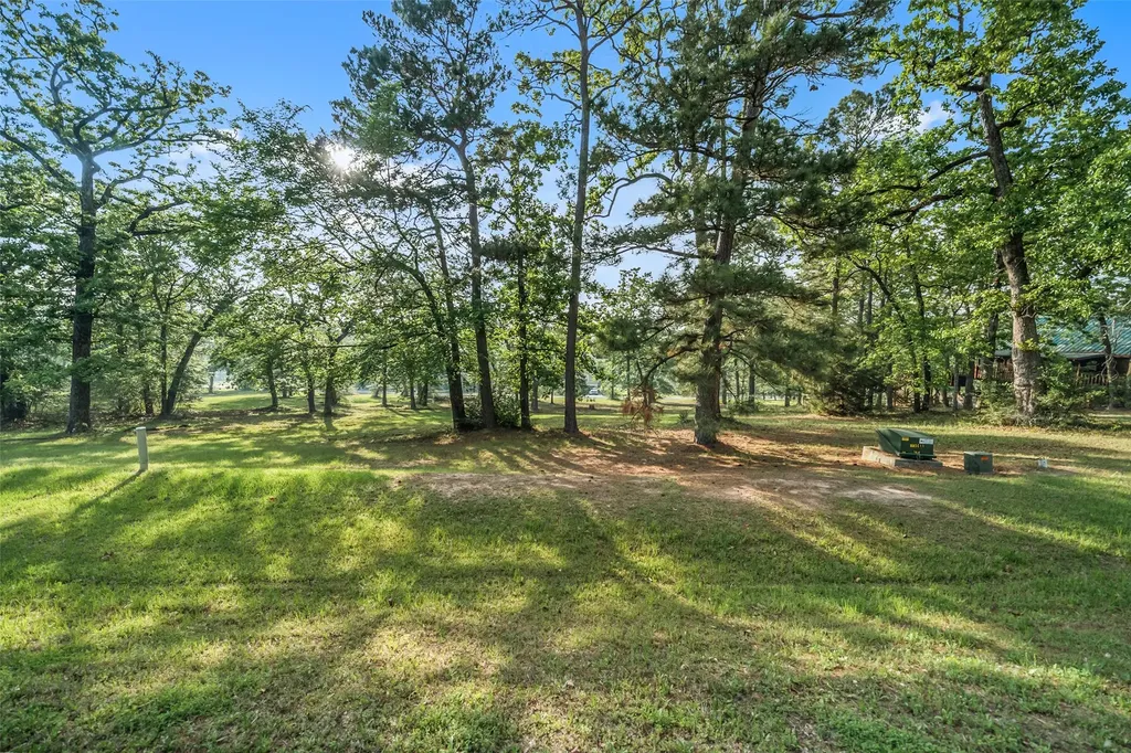 26 Hillsborough Drive Huntsville TX 77340