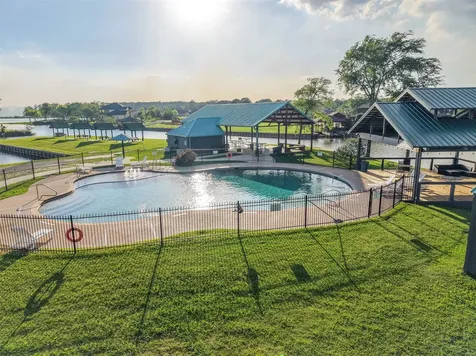 26 Hillsborough Drive Huntsville TX 77340
