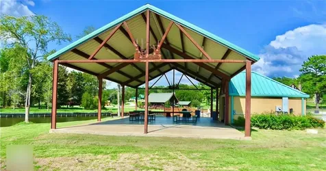 26 Hillsborough Drive Huntsville TX 77340