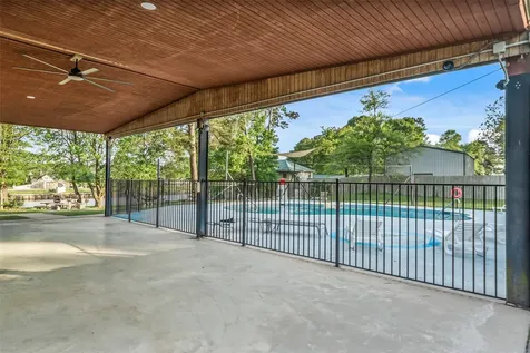 26 Hillsborough Drive Huntsville TX 77340