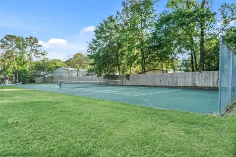 26 Hillsborough Drive Huntsville TX 77340