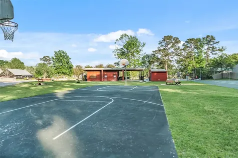 26 Hillsborough Drive Huntsville TX 77340