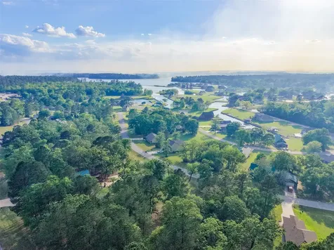 26 Hillsborough Drive Huntsville TX 77340