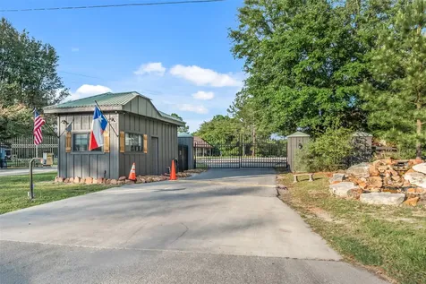 26 Hillsborough Drive Huntsville TX 77340