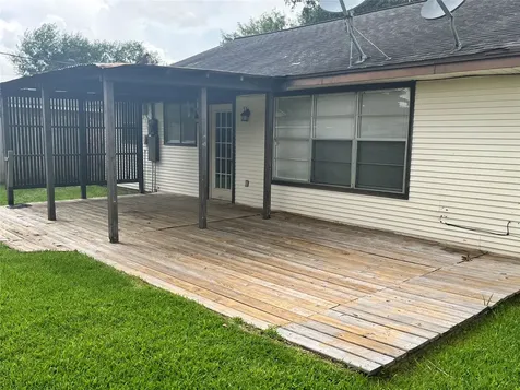 9910 Stonemont Road La Porte TX 77571