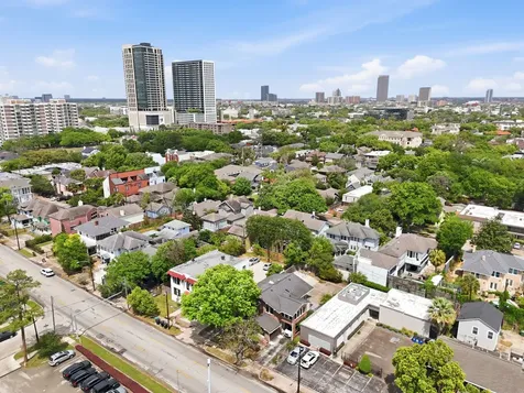 626 W Alabama Street Houston TX 77006