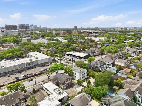 626 W Alabama Street Houston TX 77006
