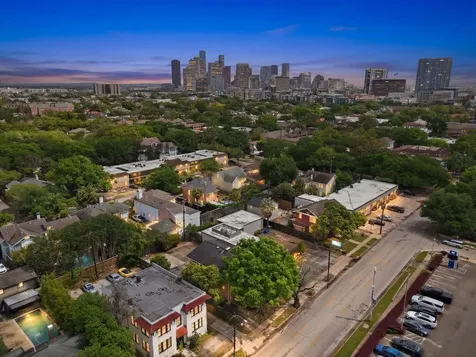 626 W Alabama Street Houston TX 77006