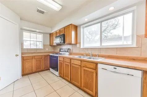 16606 Burlcreek Houston TX 77084