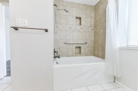 16606 Burlcreek Houston TX 77084