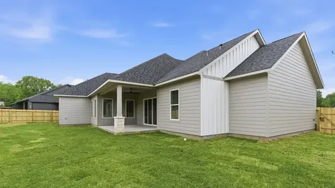 1203 Ada Street New Waverly TX 77358