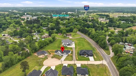 1203 Ada Street New Waverly TX 77358