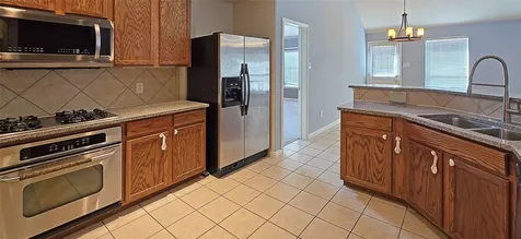 2202 Drake Falls Drive Pearland TX 77584